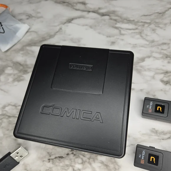 Comica Wireless Microphone System - Picture 5 of 5